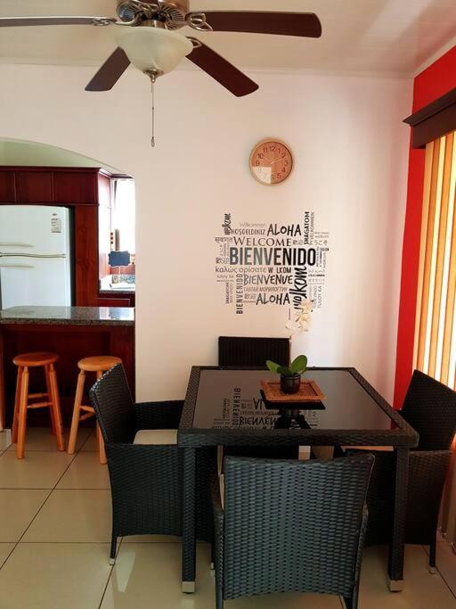 Elegant Villa In La Fortuna With Spacious Backyard Plus Very Private Pool & Parking Εξωτερικό φωτογραφία