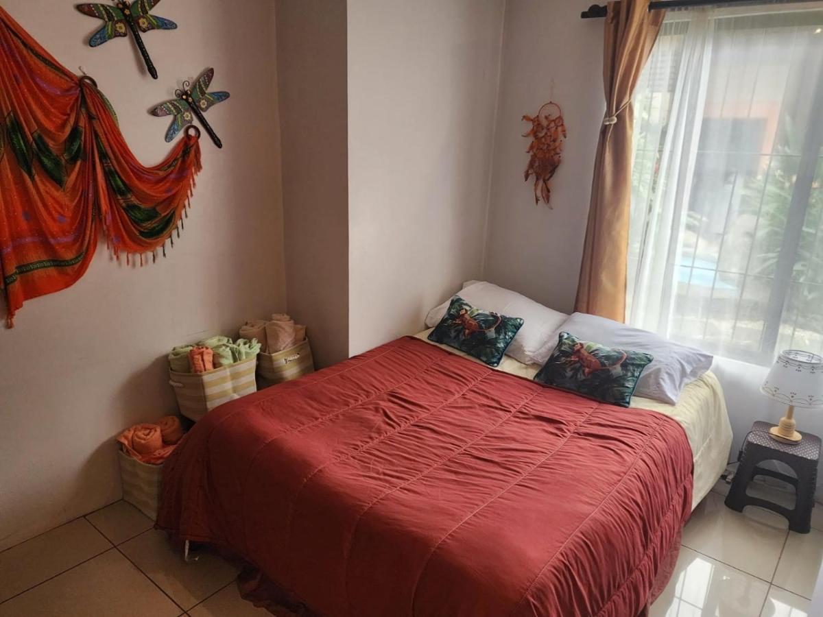Elegant Villa In La Fortuna With Spacious Backyard Plus Very Private Pool & Parking Εξωτερικό φωτογραφία